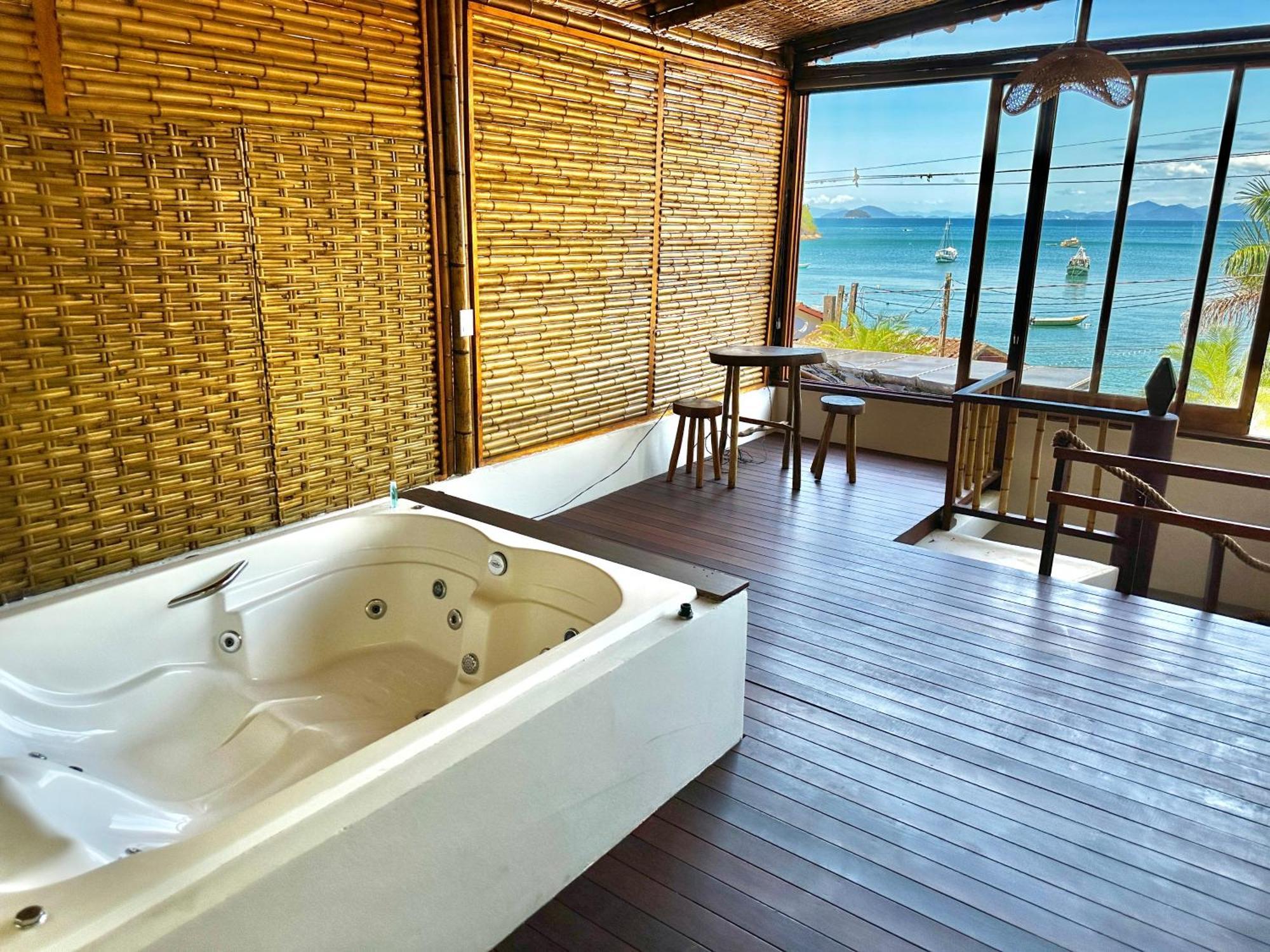 Deck Da Villa Pousada อูบาตูบา ภายนอก รูปภาพ